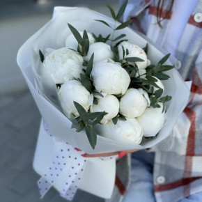 Букет пионов Белый